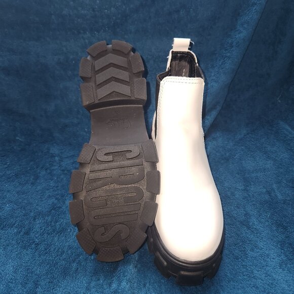 ✨ Circus by Sam Edelman Darielle Ankle Boot – Women’s Size 6.5 ✨ - Picture 4 of 12